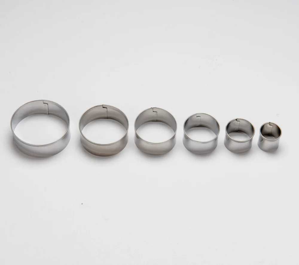 Sculpey Tools™ Graduated Cutters: Circle, 6 pc - Image 3
